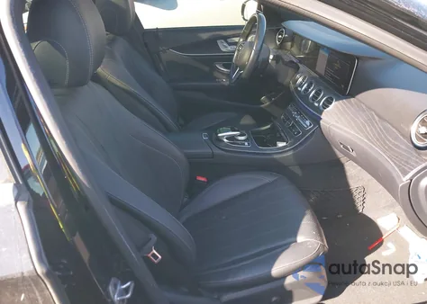 2020 Mercedes-Benz E 350 z USA, uszkodzony, nr VIN WDDZF8DB9LA733684